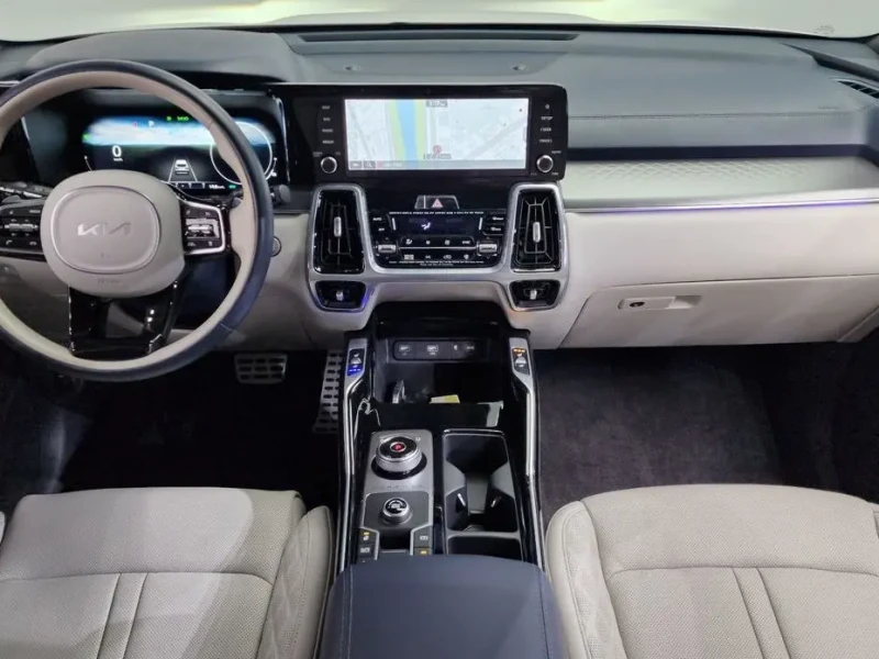 2023 Kia Sorento с пробегом 23 881 км