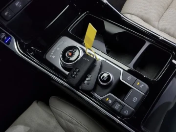2023 Kia Sorento с пробегом 23 881 км