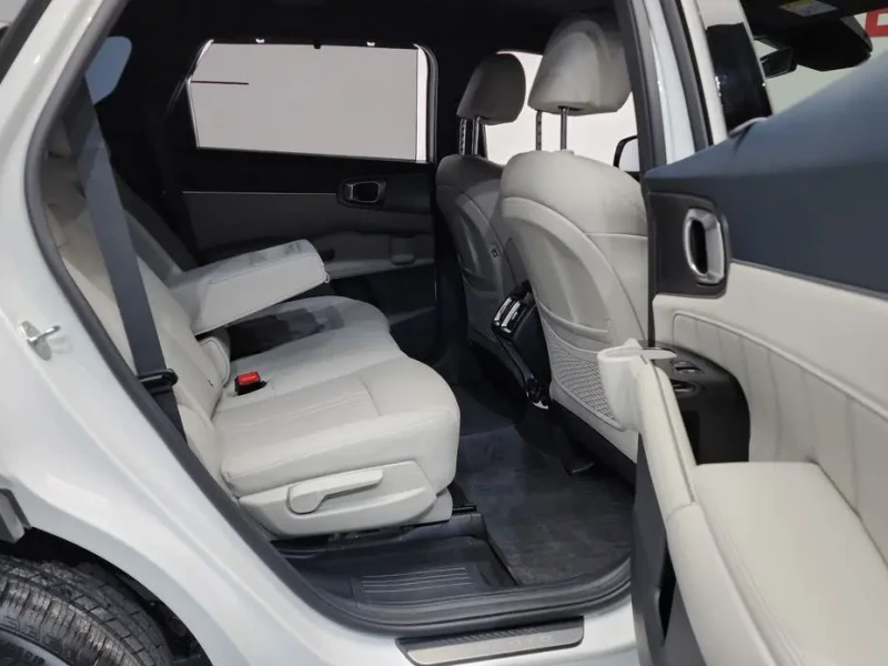 2023 Kia Sorento с пробегом 23 881 км