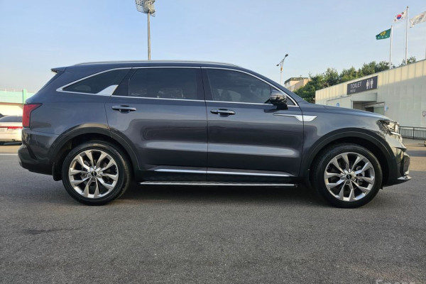 2023 Kia Sorento с пробегом 50 234 км