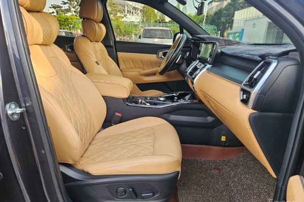 2023 Kia Sorento с пробегом 50 234 км
