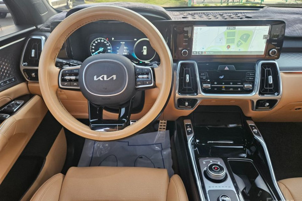 2023 Kia Sorento с пробегом 50 234 км