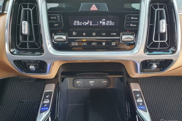 2022 Kia Sorento с пробегом 30 100 км