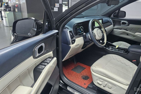 2023 Kia Sorento с пробегом 16 485 км