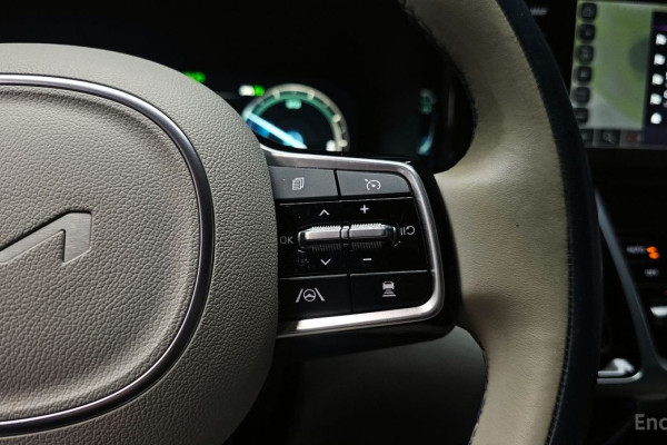 2023 Kia Sorento с пробегом 16 485 км