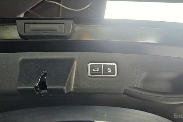 2023 Kia Sorento с пробегом 16 485 км