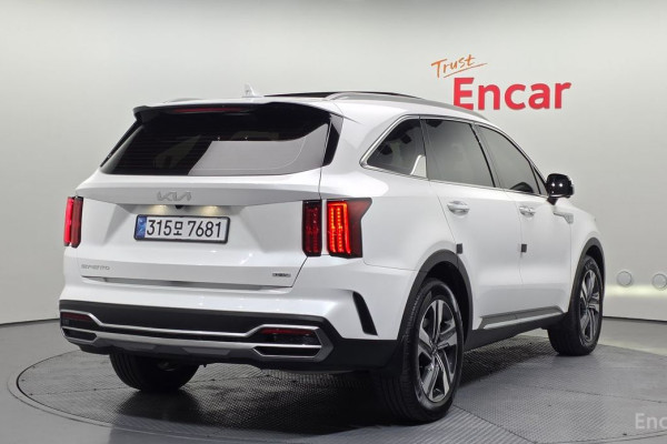 2023 Kia Sorento с пробегом 43 178 км