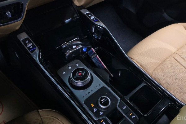 2023 Kia Sorento с пробегом 43 178 км