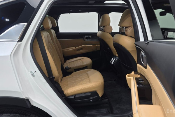 2023 Kia Sorento с пробегом 43 178 км