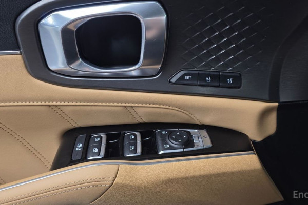 2023 Kia Sorento с пробегом 43 178 км