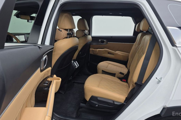 2023 Kia Sorento с пробегом 43 178 км