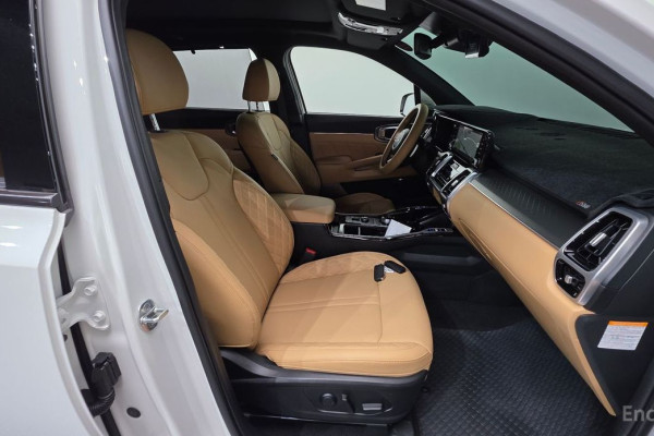 2022 Kia Sorento с пробегом 8 392 км