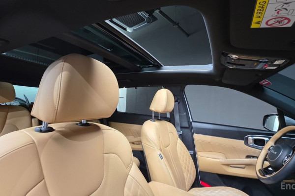 2022 Kia Sorento с пробегом 8 392 км