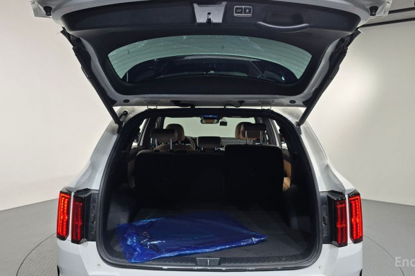 2023 Kia Sorento с пробегом 99 161 км