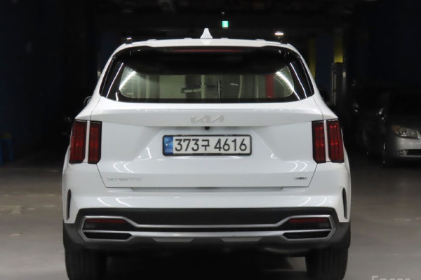 2023 Kia Sorento с пробегом 39 020 км