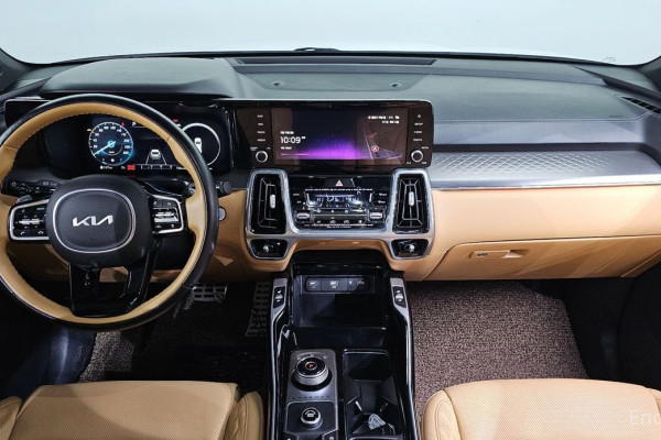 2023 Kia Sorento с пробегом 27 082 км