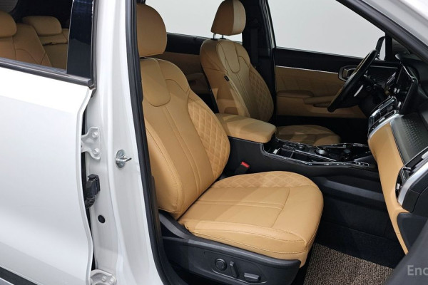 2023 Kia Sorento с пробегом 27 082 км