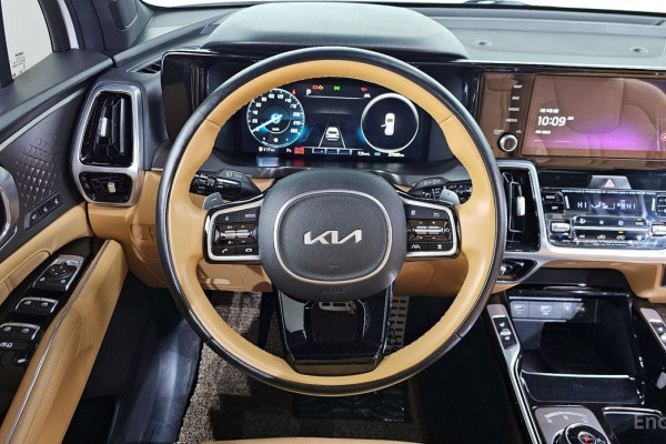 2023 Kia Sorento с пробегом 27 082 км