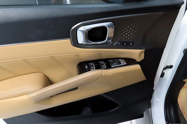 2023 Kia Sorento с пробегом 39 020 км