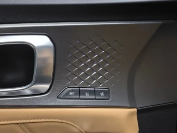 2023 Kia Sorento с пробегом 40 373 км
