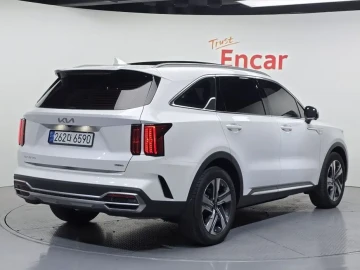 2023 Kia Sorento с пробегом 55 606 км