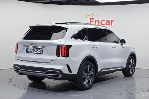 2023 Kia Sorento с пробегом 55 606 км