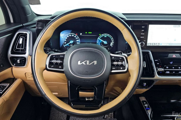 2023 Kia Sorento с пробегом 71 153 км