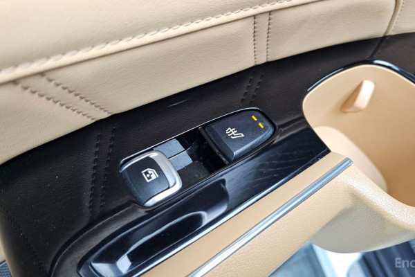 2023 Kia Sorento с пробегом 71 153 км