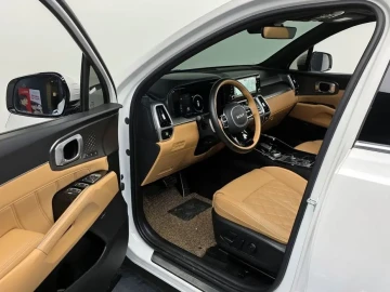 2023 Kia Sorento с пробегом 55 606 км