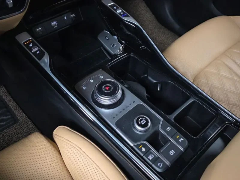 2023 Kia Sorento с пробегом 55 606 км