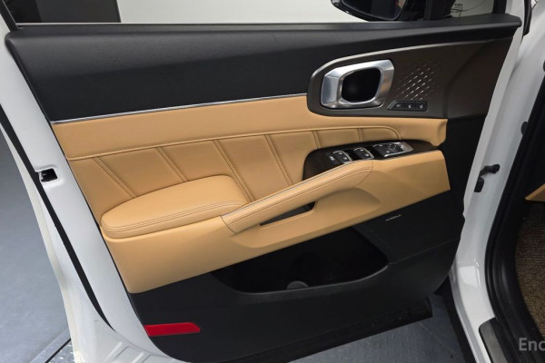 2023 Kia Sorento с пробегом 55 606 км