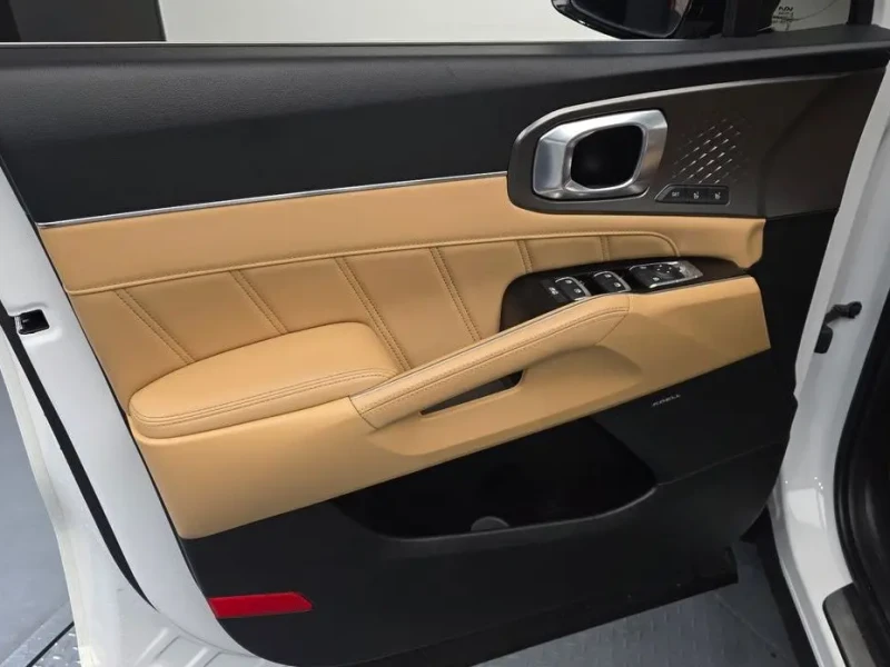 2023 Kia Sorento с пробегом 55 606 км