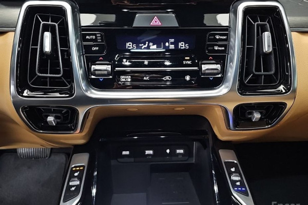 2022 Kia Sorento с пробегом 51 547 км