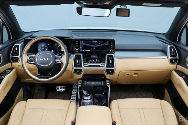 2023 Kia Sorento с пробегом 34 669 км