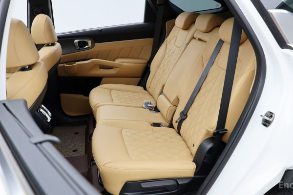 2023 Kia Sorento с пробегом 34 669 км