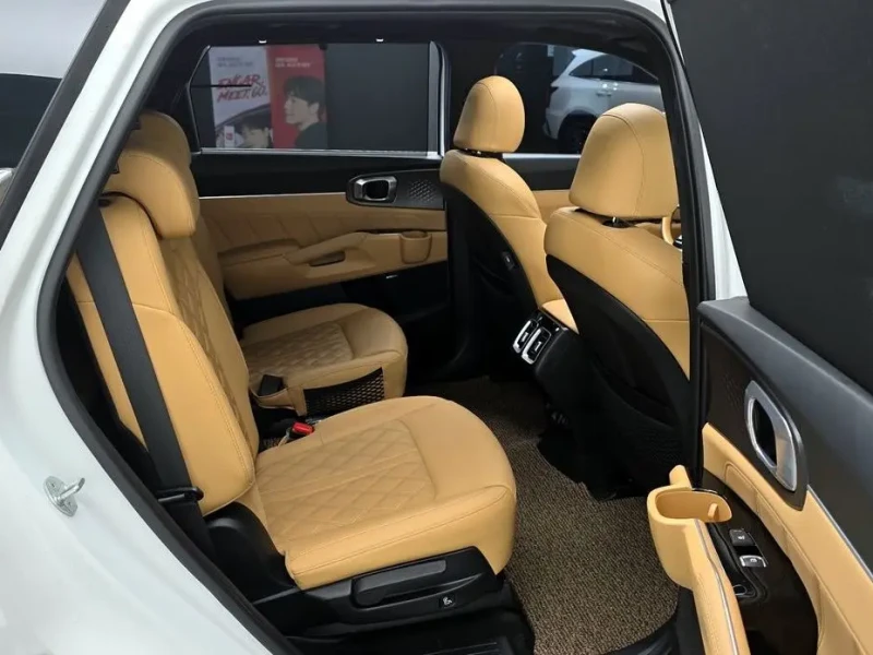 2023 Kia Sorento с пробегом 55 606 км
