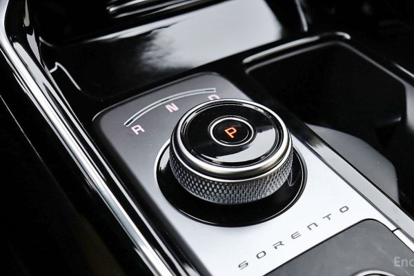 2023 Kia Sorento с пробегом 34 669 км