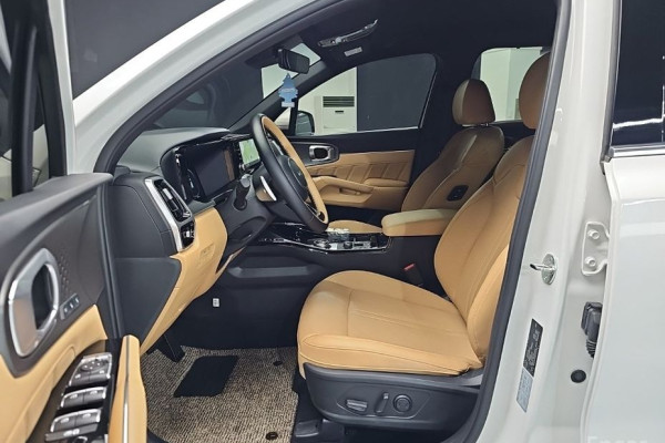 2023 Kia Sorento с пробегом 19 451 км