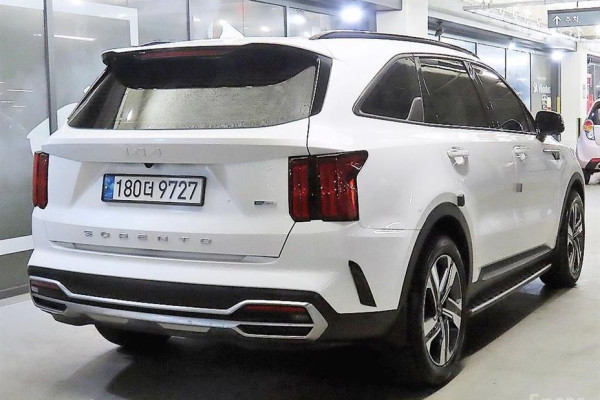 2022 Kia Sorento с пробегом 47 888 км
