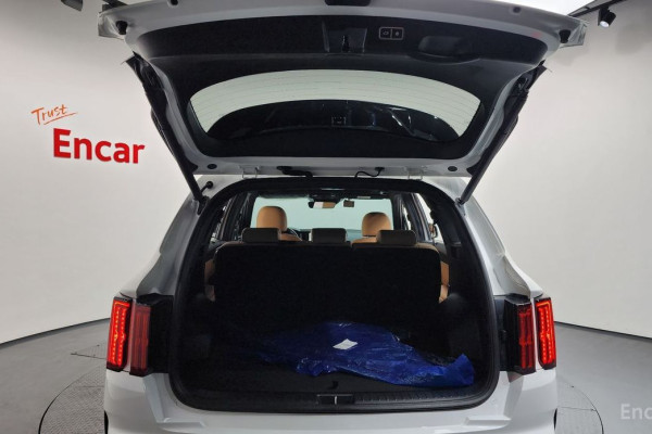 2020 Kia Sorento с пробегом 83 871 км