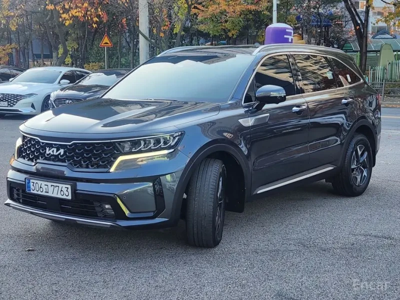 2023 Kia Sorento с пробегом 14 600 км