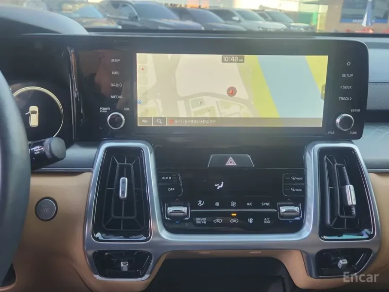 2023 Kia Sorento с пробегом 14 600 км
