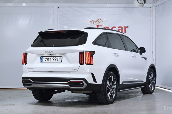 2023 Kia Sorento с пробегом 33 114 км
