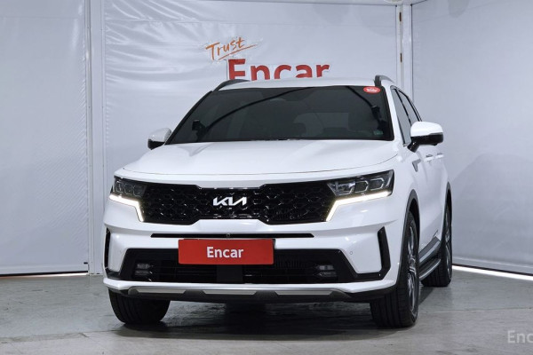 2023 Kia Sorento с пробегом 33 114 км