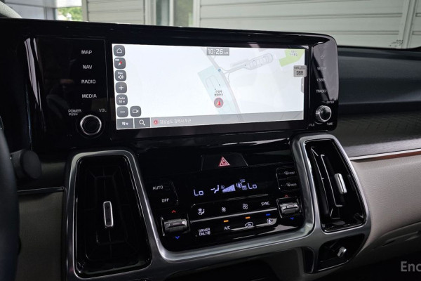 2023 Kia Sorento с пробегом 33 114 км