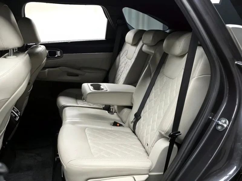 2022 Kia Sorento с пробегом 42 959 км