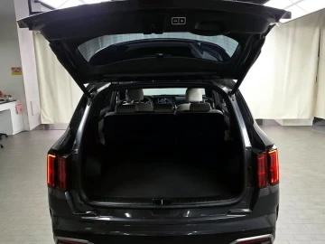 2022 Kia Sorento с пробегом 42 959 км