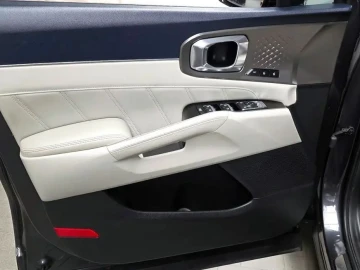 2022 Kia Sorento с пробегом 42 959 км