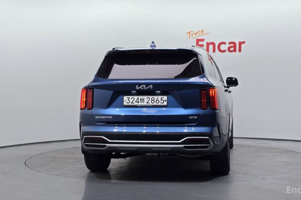 2023 Kia Sorento с пробегом 62 902 км