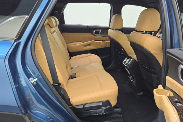 2023 Kia Sorento с пробегом 62 902 км